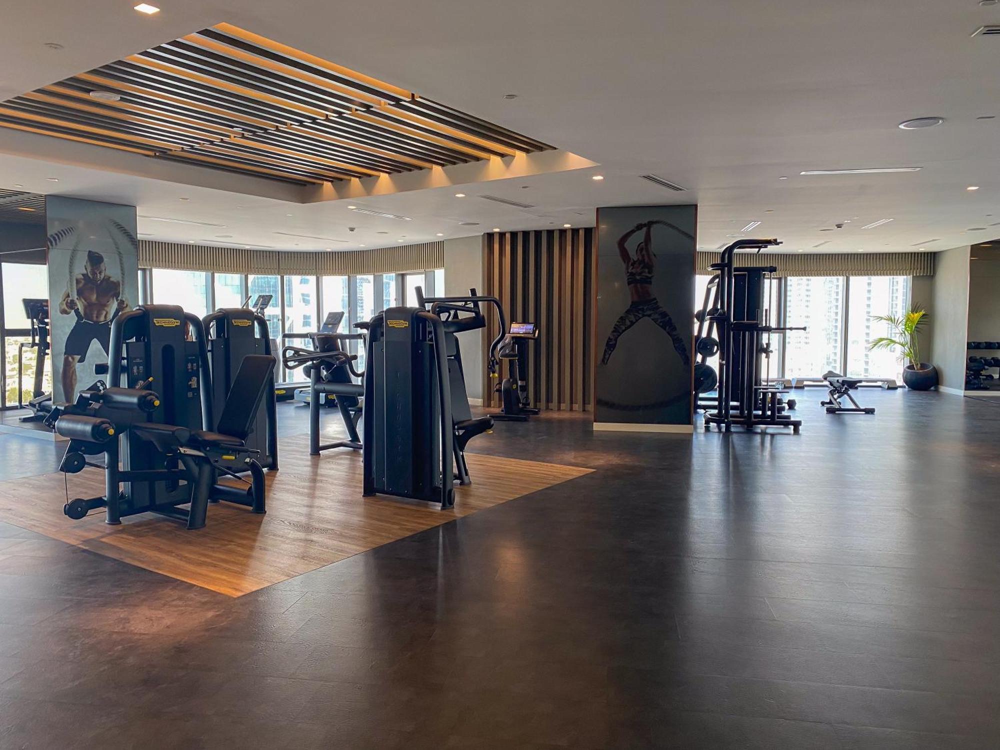 شقة Burj Khalifa Views 2Br With Infinity Pool Downtown دبي المظهر الخارجي الصورة