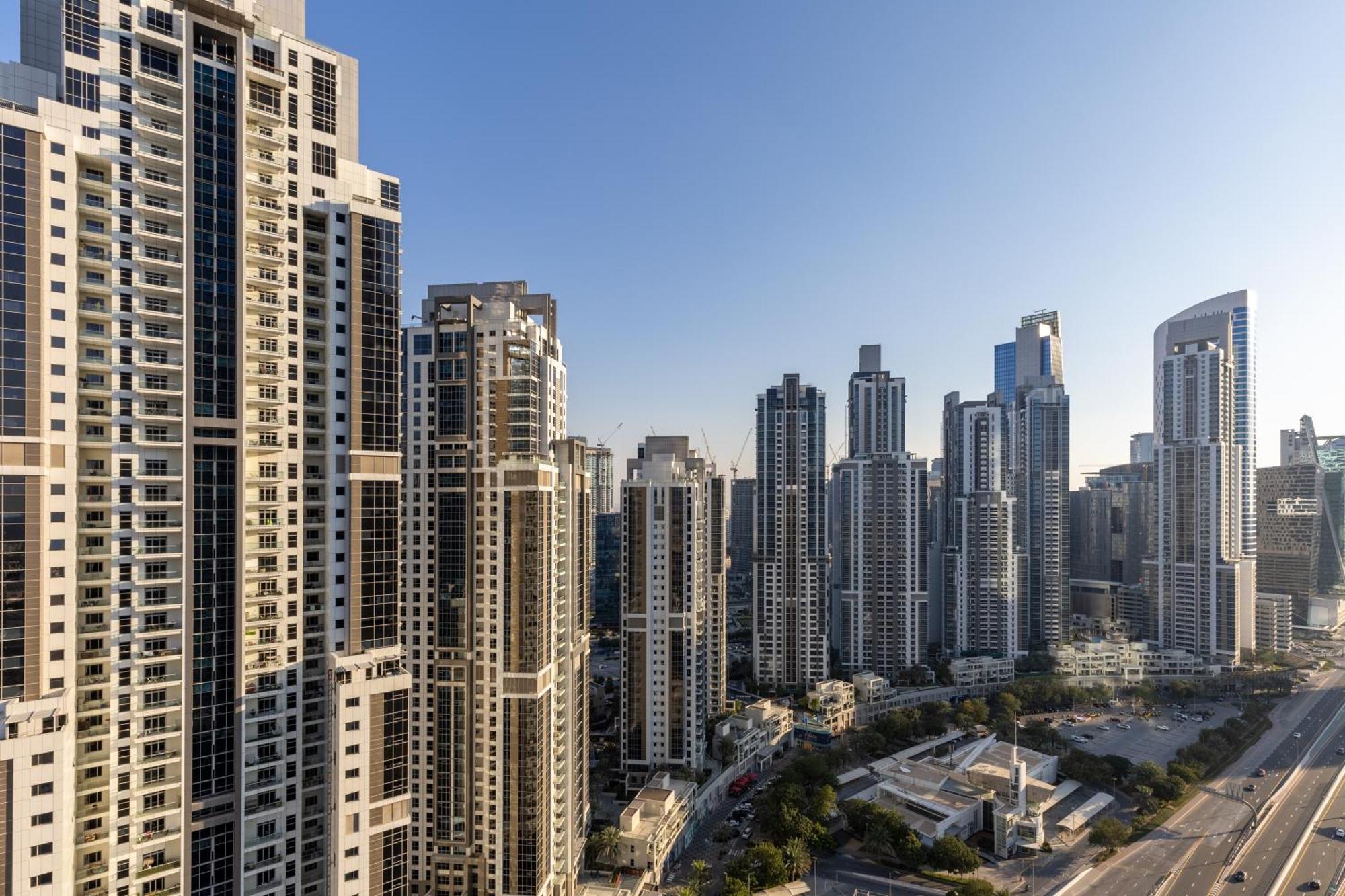 شقة Burj Khalifa Views 2Br With Infinity Pool Downtown دبي المظهر الخارجي الصورة