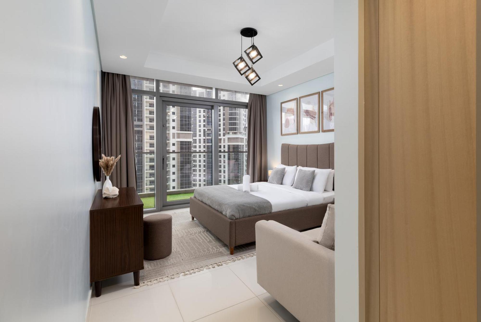 شقة Burj Khalifa Views 2Br With Infinity Pool Downtown دبي المظهر الخارجي الصورة